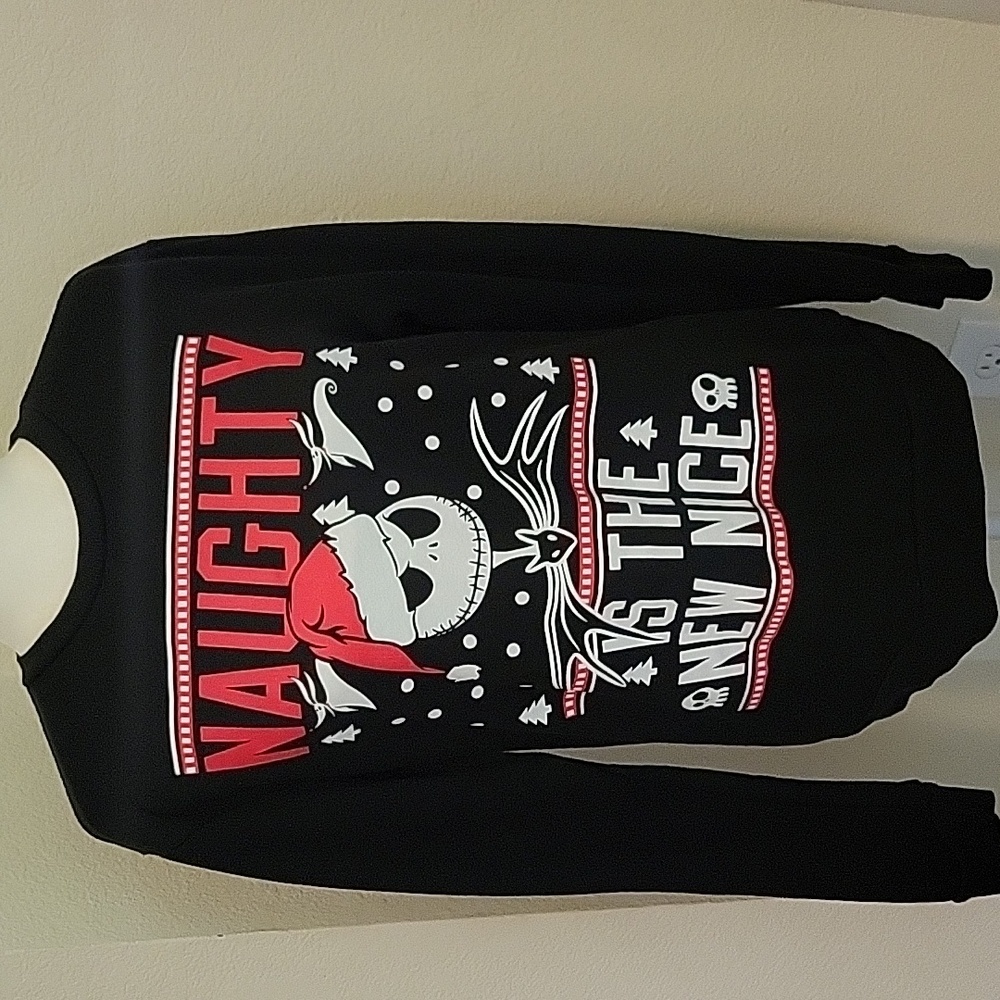 DISNEY NIGHTMARE BEFORE CHRISTMAS SWEATSHIRT....SMALL